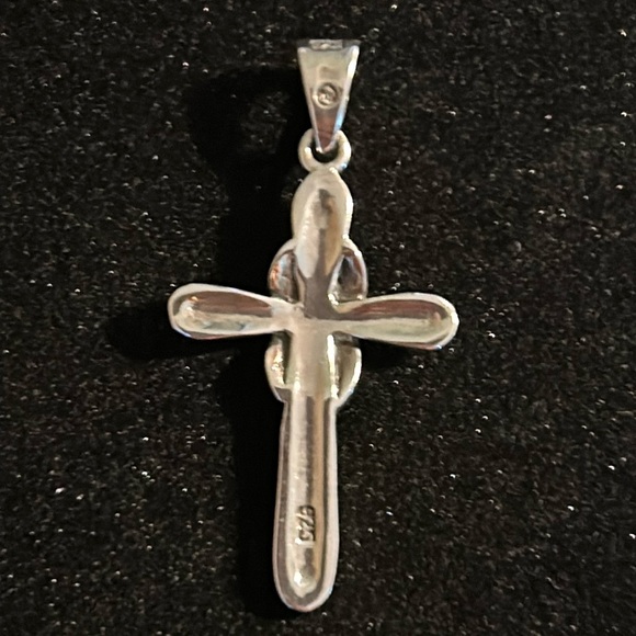 Sterling Silver 925 Cross Pendant with Marcasite Stones - Picture 8 of 10